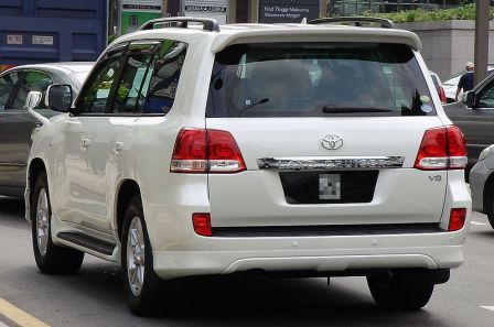 Land Cruiser 9